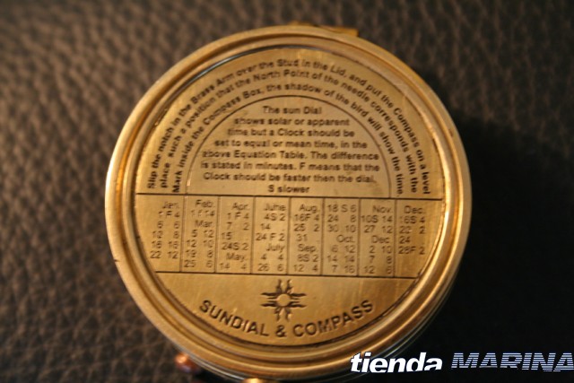 Reloj Solar de Bolsillo Con Brujula B915