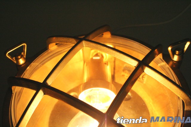 farol-ojo-de-buey-redondo
