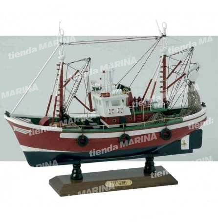 maqueta-pesca-atunero-con-sus-artes